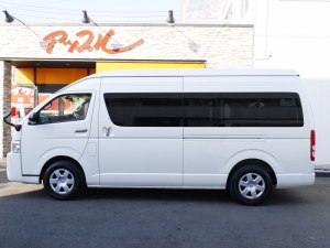 ハイエースワゴン新車コンプリート1０人乗り　スパロン　ベッドキット　公認