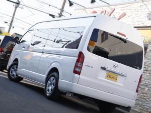 ハイエースワゴン新車コンプリート1０人乗り　スパロン　ベッドキット　公認