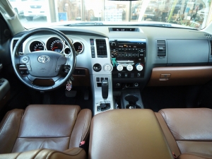 タンドラクルーマックス　リミテッド　TRD