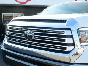タンドラ新車並行１オーナー　タンドラ　クルーマックス　SR5　4WD　