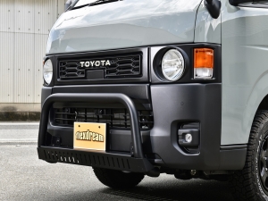 ハイエース200系パーツ新車コンプリートflexdream：FDフロントブッシュバー