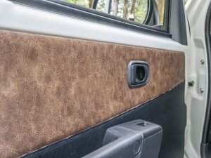 タウンエース新車コンプリートタウンエース　MONOBOX　車中泊