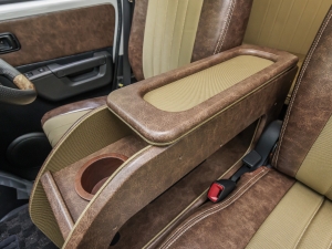 タウンエース新車コンプリートタウンエース　MONOBOX　車中泊