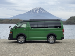 ハイエースバンライフカスタム　ワイドバン