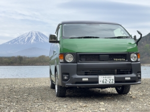 ハイエースバンライフカスタム　ワイドバン
