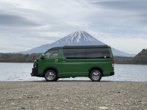 ハイエースバンライフカスタム　ワイドバン