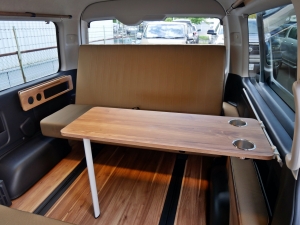 ハイエースワゴン i-seat×2脚搭載3列シート 8人乗り8ナンバーキャンピング