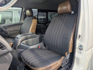 ハイエースワゴン i-seat×2脚搭載3列シート 8人乗り8ナンバーキャンピング