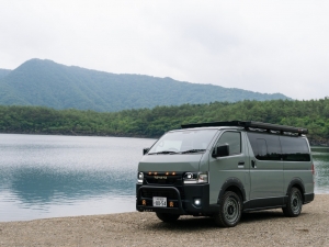 ハイエースBi-beam　ハイエース車中泊　新型ハイエース