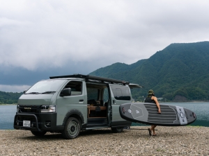 ハイエースBi-beam　ハイエース車中泊　新型ハイエース