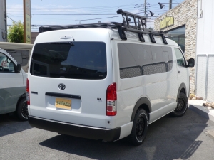 ハイエース１０人乗り　車中泊できる街乗り仕様車