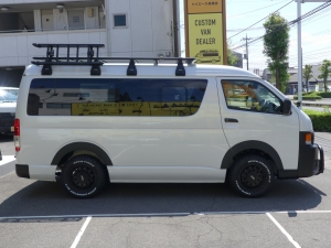 ハイエース１０人乗り　車中泊できる街乗り仕様車