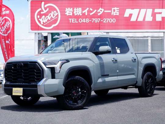 新車タンドラ　4WD