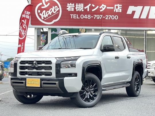 トライトン三菱ピックアップトラック　トライトン
