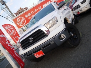タンドラ新車並行　リフトアップ　ＸＤ　ハードトノカバー　フルセグ地デジナビ