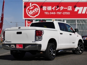 タンドラ新車並行　カスタムレザー　トノカバー