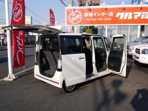 買取・下取り直販車パワースライドドア　アルミ　アイドリングストップ
