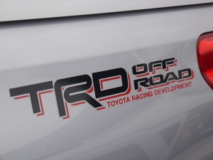 タンドラ実走行　TRD　ブッシュワーカー　FUELオフロード