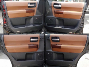 セコイア最上級　レッドロックレザー　１オーナー　新車並行