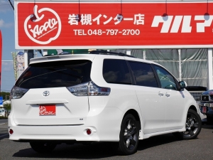 シエナ2017年モデル　新車　スマートキー　8速AT