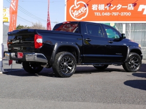 タンドラクルーマックス　４ＷＤ