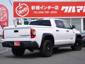 タンドラ新車並行１オーナー　LINE-X塗装済み！