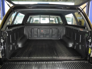 タンドラＳＮＵＧＴＯＰシェル　新車並行　ベンチシート