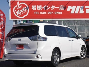 シエナ新車並行　サンルーフ　両側パワスラ