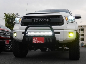 タンドラ新車並行　　フルセグナビ　トノカバー　リフトアップ