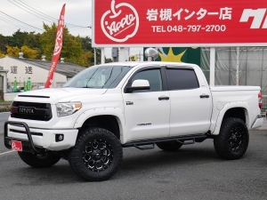 タンドラ新車並行　　フルセグナビ　トノカバー　リフトアップ