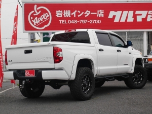 タンドラ新車並行　　フルセグナビ　トノカバー　リフトアップ