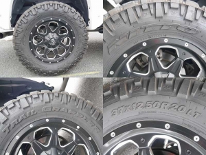 タンドラ新車並行　　フルセグナビ　トノカバー　リフトアップ
