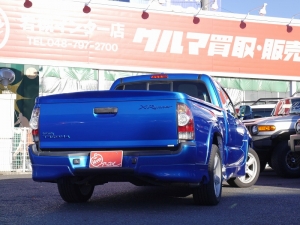タコマＸランナー　スピードウェイブルー
