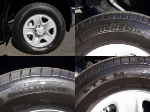 タンドラクルーマックス　４ＷＤ