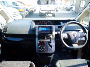 買取・下取り直販車１オーナー　ＺＳ　煌２　直販車　フリップダウンモニター