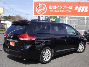 シエナ新車並行　JBLサウンドシステム　電動格納ミラー