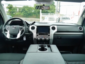 タンドラクルーマックス　４ＷＤ