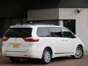 シエナ2017年モデル　新車　スマートキー　４ＷＤ　８速ＡＴ