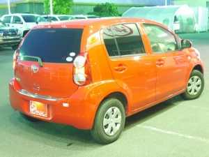 買取・下取り直販車1オーナー　メモリーナビ　ベンチシート