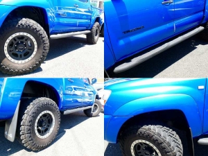 タコマ新車並行　４ＷＤ　ダブルキャブ　トノカバー　ナビ