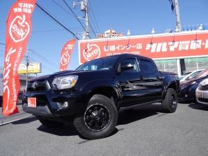 タコマ新車並行　ＴＲＤスポーツ　ハードトノカバー