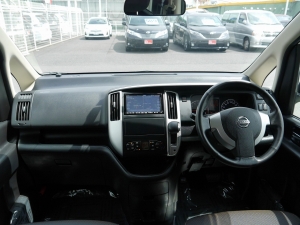 買取・下取り直販車両側電動スライドドア　地デジ対応ＨＤＤナビ