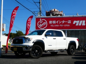 タンドラ新車並行　タンドラ　クルーマックス４ＷＤ