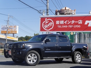 タコマ新車並行ＴＲＤオフロード４ＷＤ　ロール式トノカバー