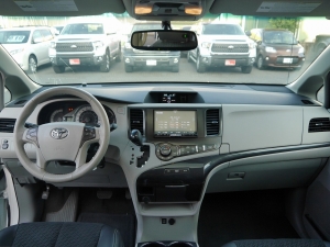 シエナ新車並行　シエナ