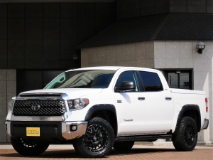 タンドラクルーマックス　４ＷＤ