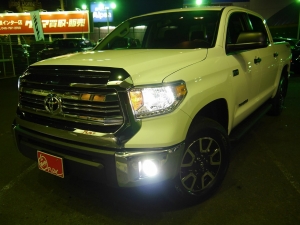 タンドラ新車並行　１オーナー　フロントカメラ　サイドカメラ
