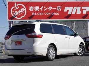 シエナ新並１オーナー　９インチナビ　アルパイン
