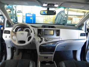 シエナ新並！　低走行車！