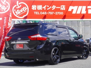 シエナ新車並行　ダブルサンルーフ　